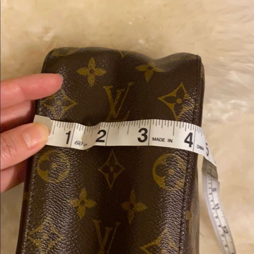 Louis Vuitton looping handbag - Picture 9 of 10